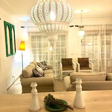 Βίλα Med - Private Pool, Garden, Sun Day, Stunning Views Αλμπουφέιρα